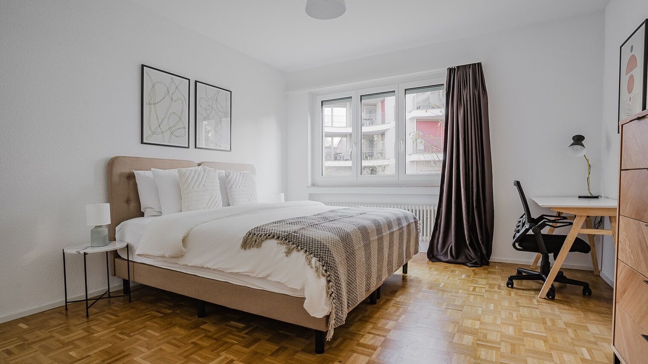 Photo of Bedroom in District 6