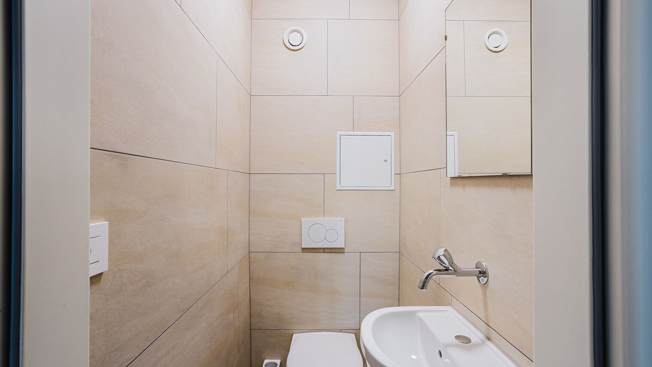 Photo of Bathroom in District 6