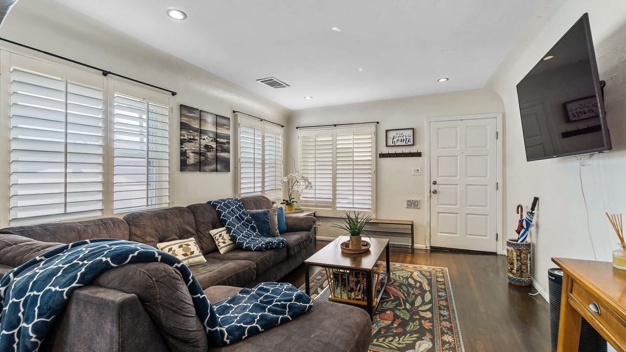 Photo of Livingroom in Park West