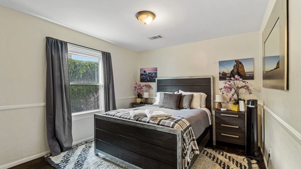 Photo of Bedroom in Park West
