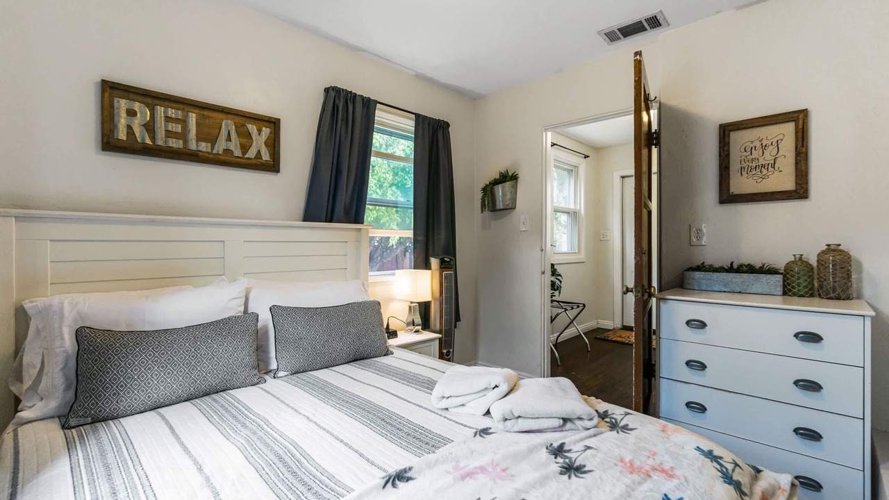 Photo of Bedroom in Park West