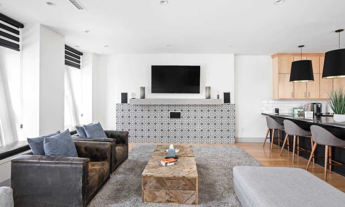 Photo of Livingroom in Fall Creek Place