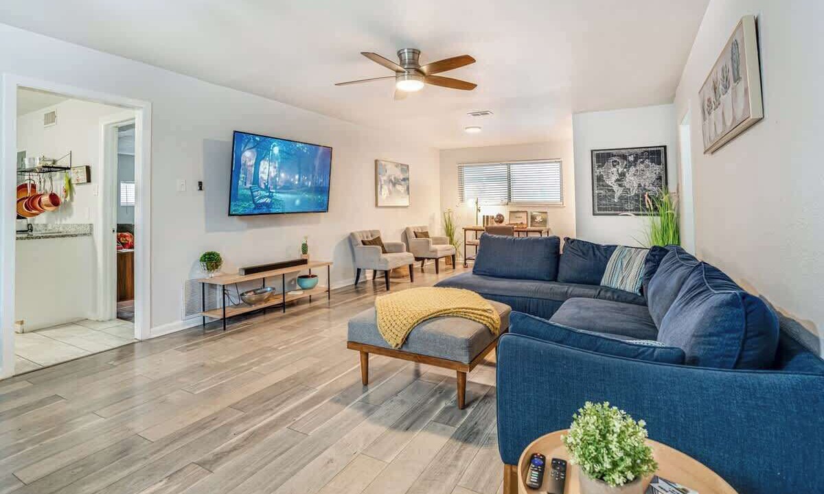 Photo of Livingroom in Shearer Hills - Ridgeview