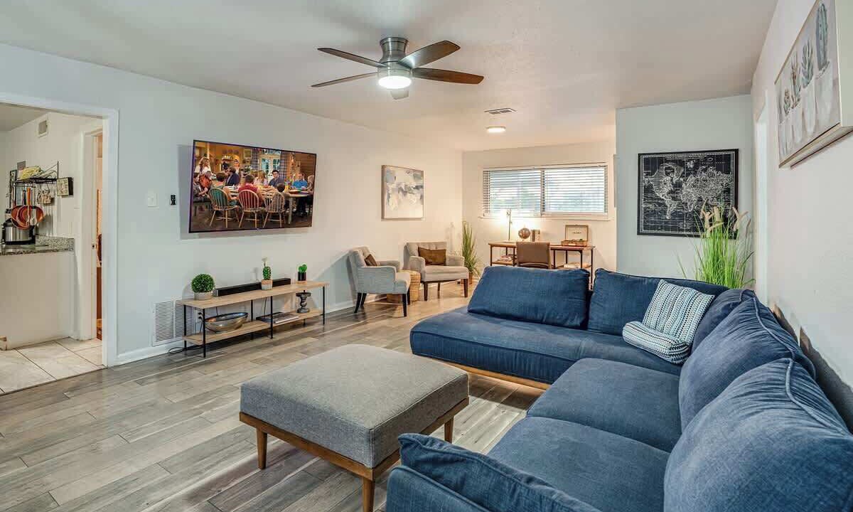 Photo of Livingroom in Shearer Hills - Ridgeview