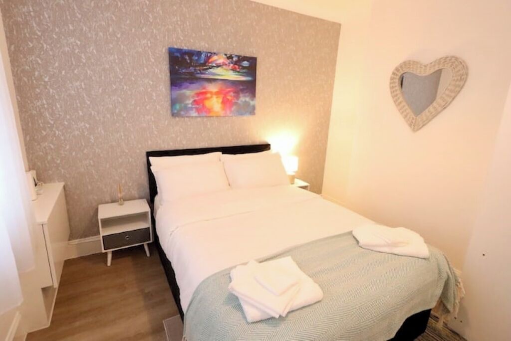 Photo of Bedroom in Watford Town Centre