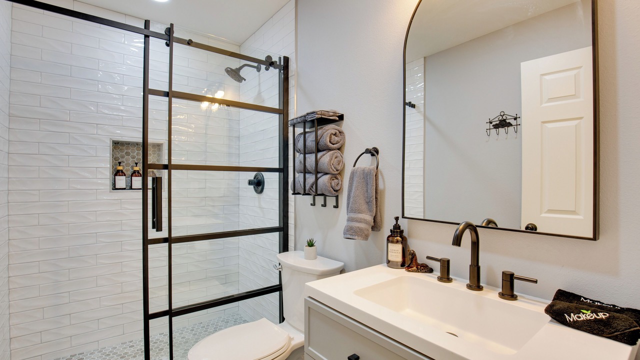 Photo of Bathroom in Yantis