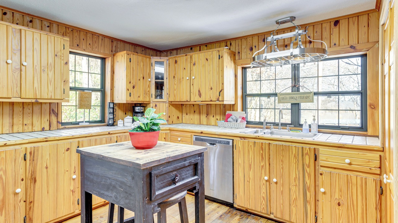 Photo of Kitchen in Sulphur