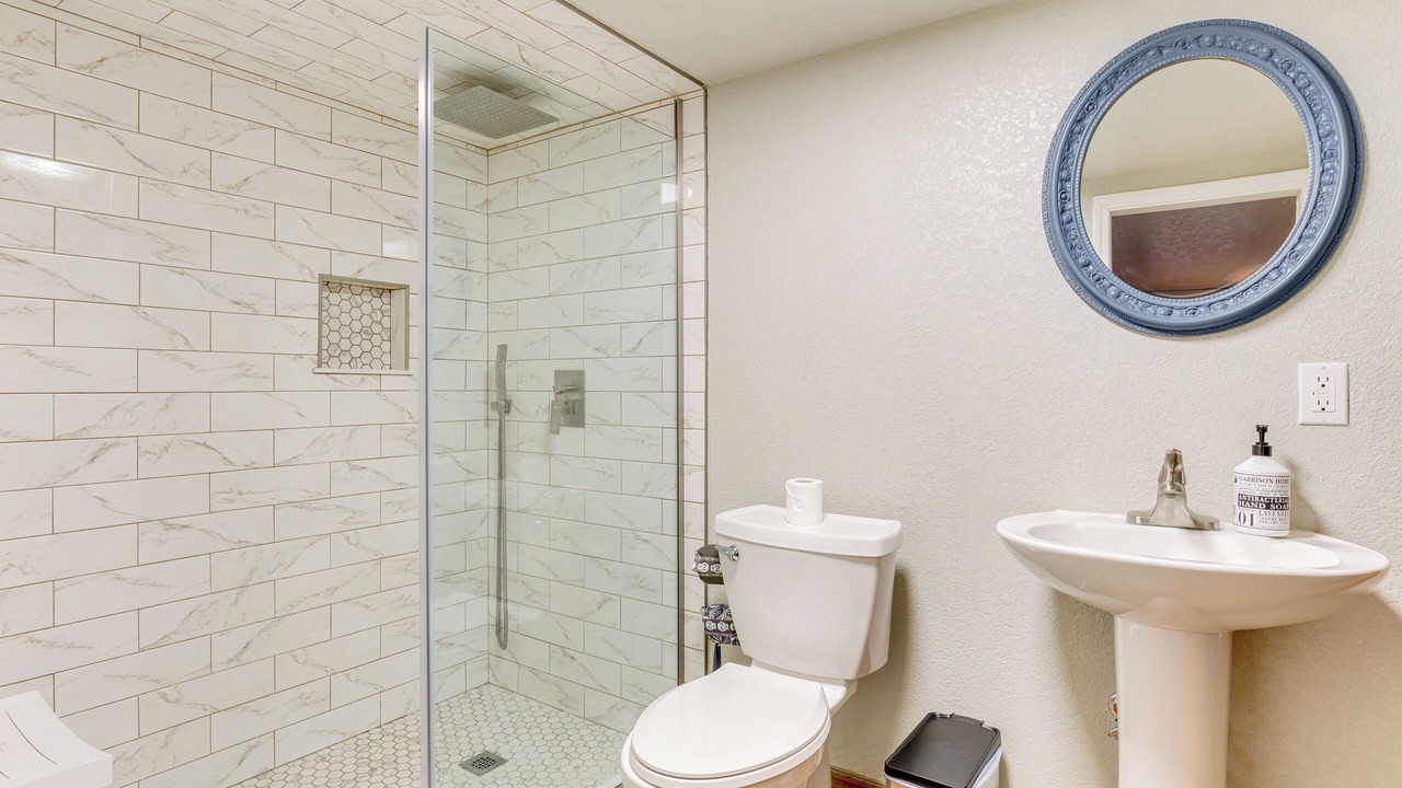 Photo of Bathroom in Sulphur