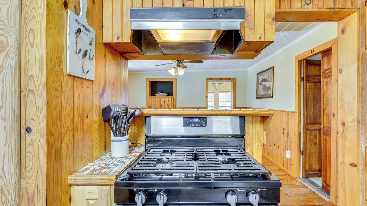 Photo of Kitchen in Sulphur