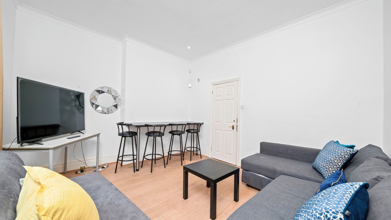 Photo of Livingroom in Canary Wharf