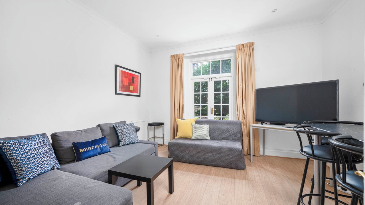 Photo of Livingroom in Canary Wharf