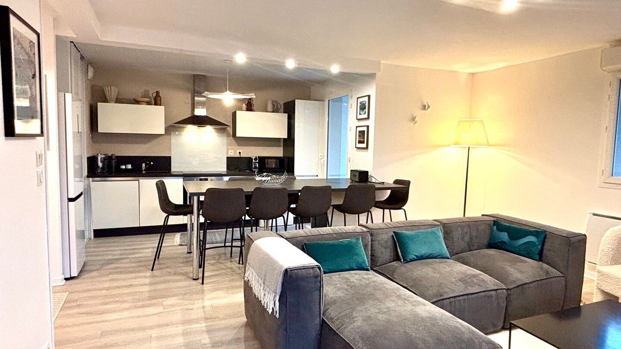 Photo of Livingroom in Chartres-de-Bretagne