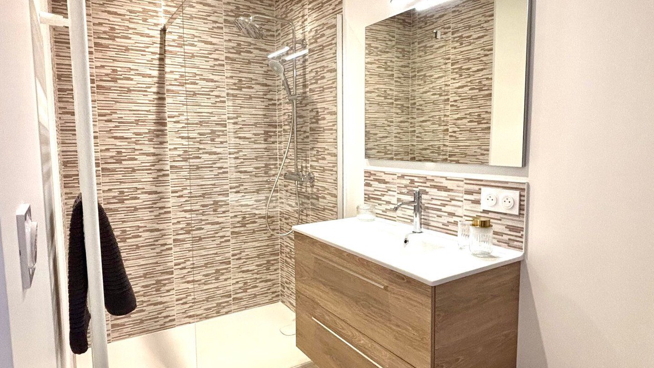 Photo of Bathroom in Sainte-Therese - Quineleu