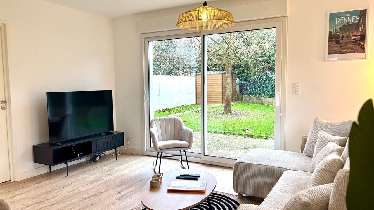 Photo of Livingroom in Sainte-Therese - Quineleu