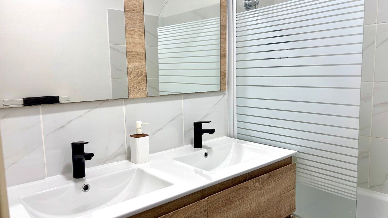 Photo of Bathroom in Les Longs Champs