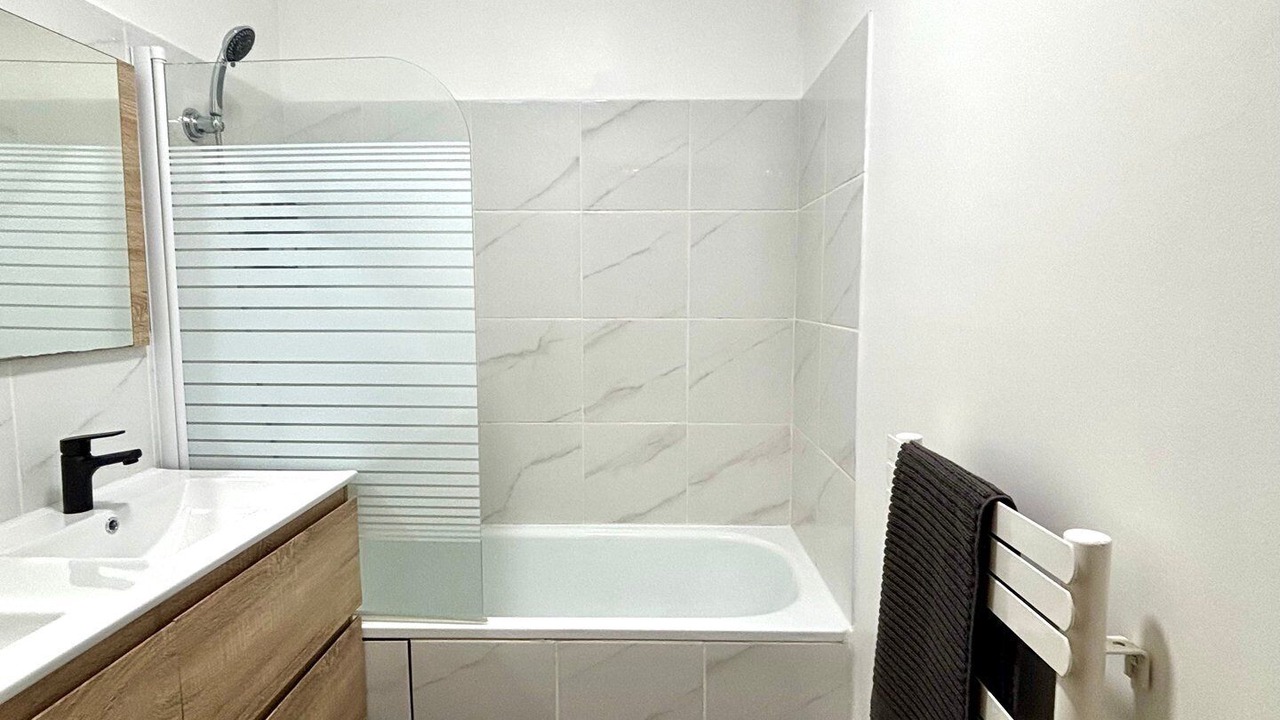 Photo of Bathroom in Les Longs Champs