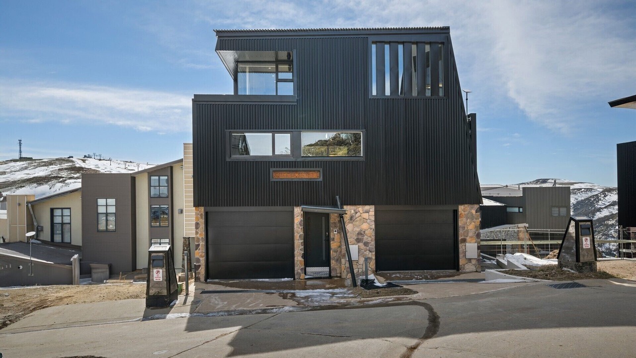 Photo of Outdoor in Hotham Heights