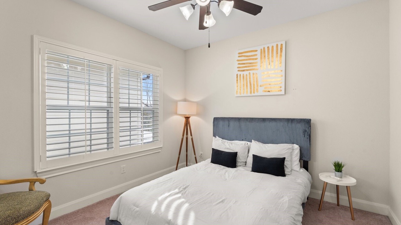 Photo of Bedroom in Shady Acres