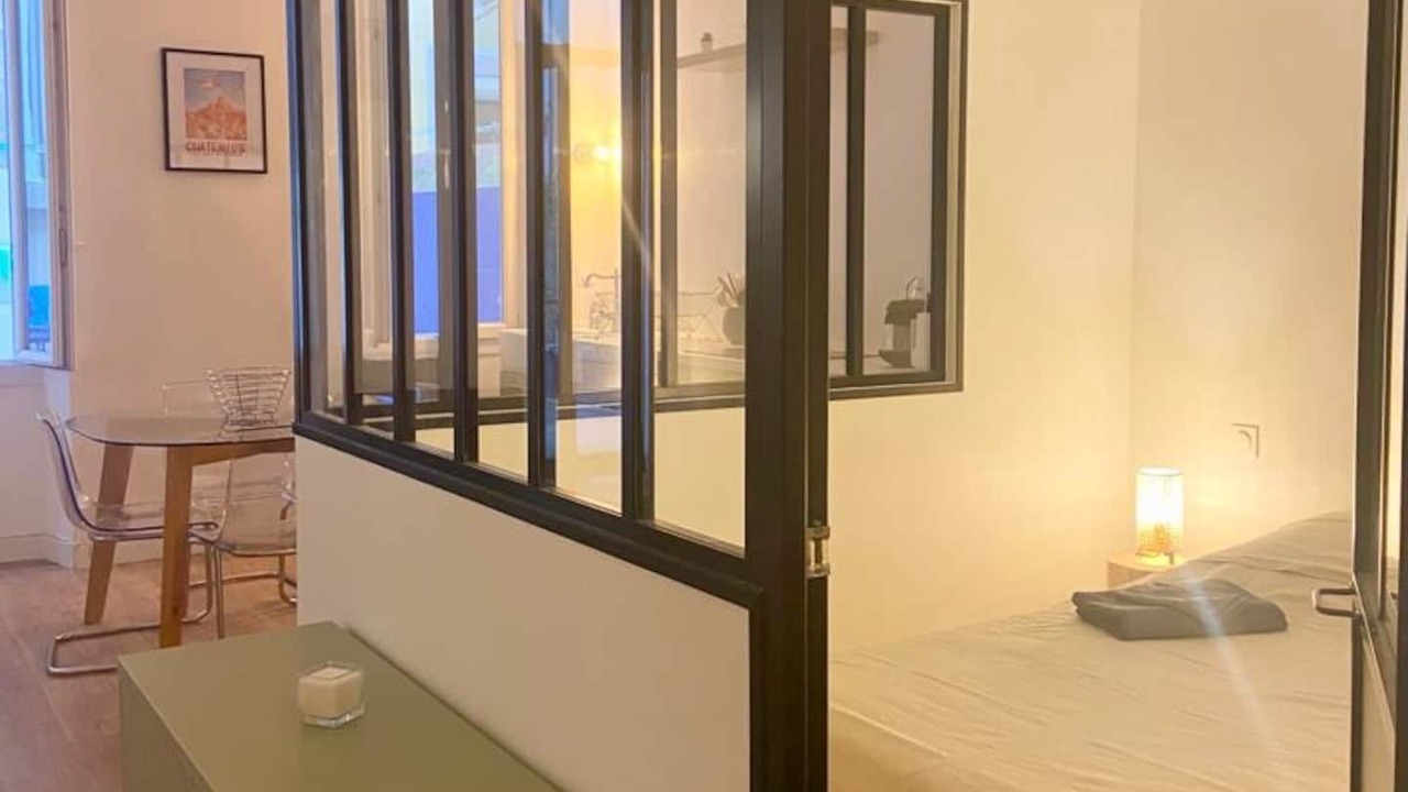 Photo of Bedroom in La Joliette