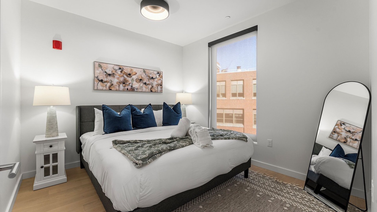 Photo of Bedroom in D Street - West Broadway