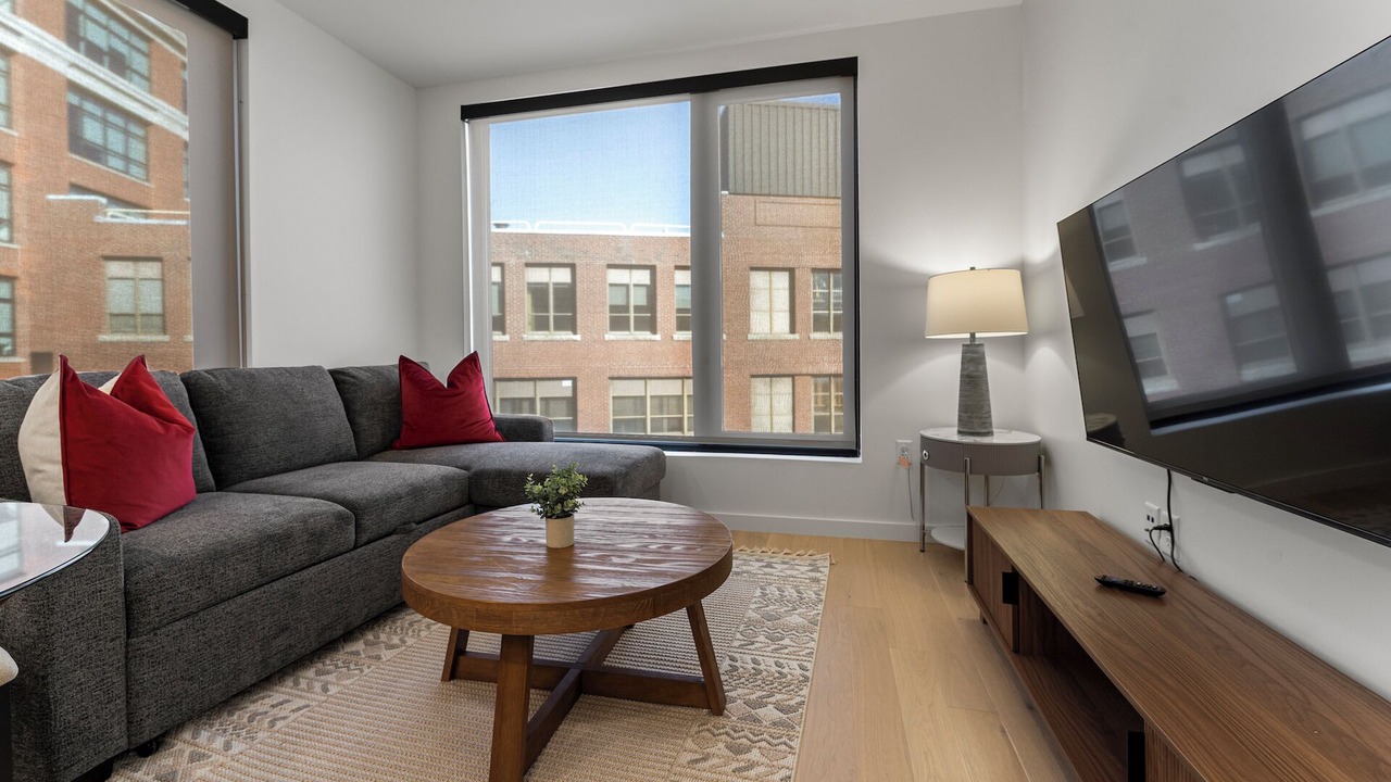 Photo of Livingroom in D Street - West Broadway