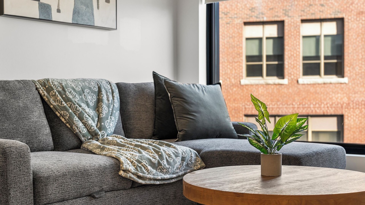 Photo of Livingroom in D Street - West Broadway