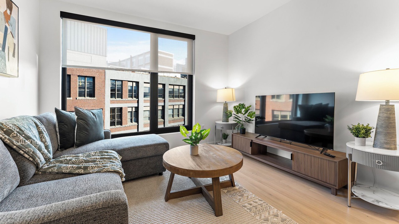 Photo of Livingroom in D Street - West Broadway
