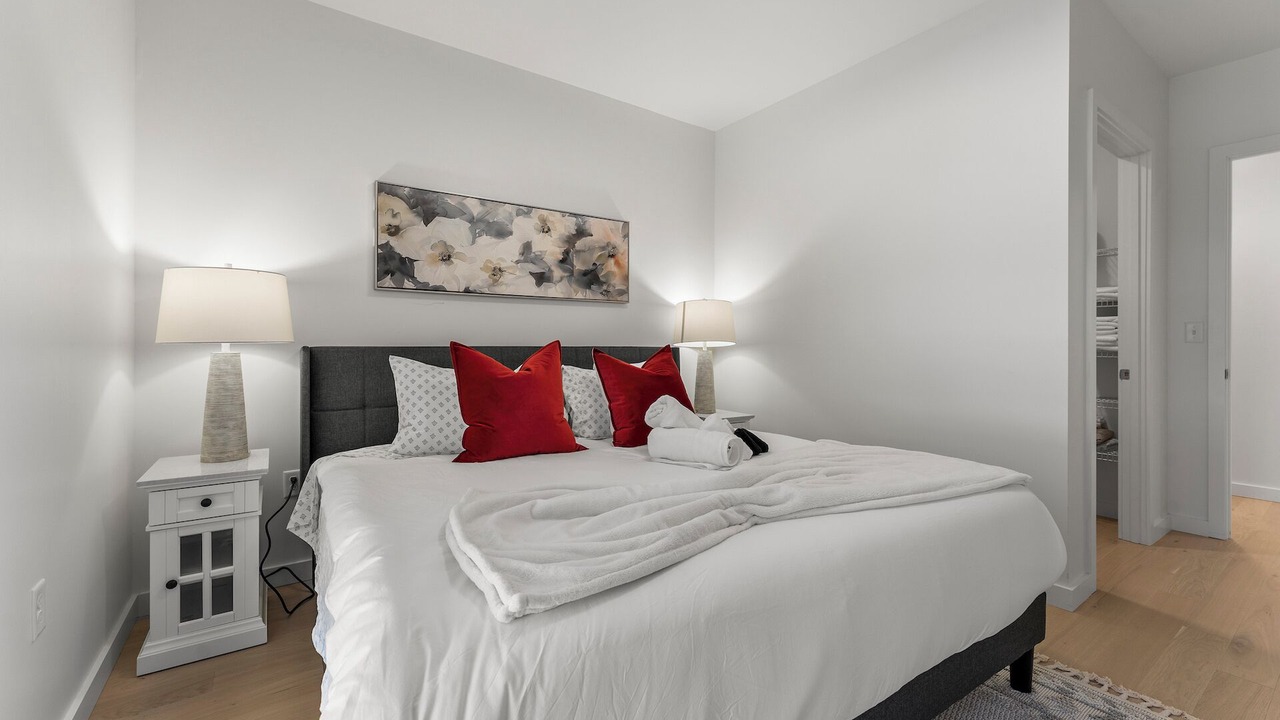 Photo of Bedroom in D Street - West Broadway