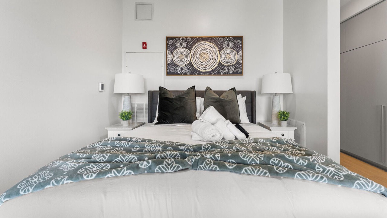Photo of Bedroom in Seaport District