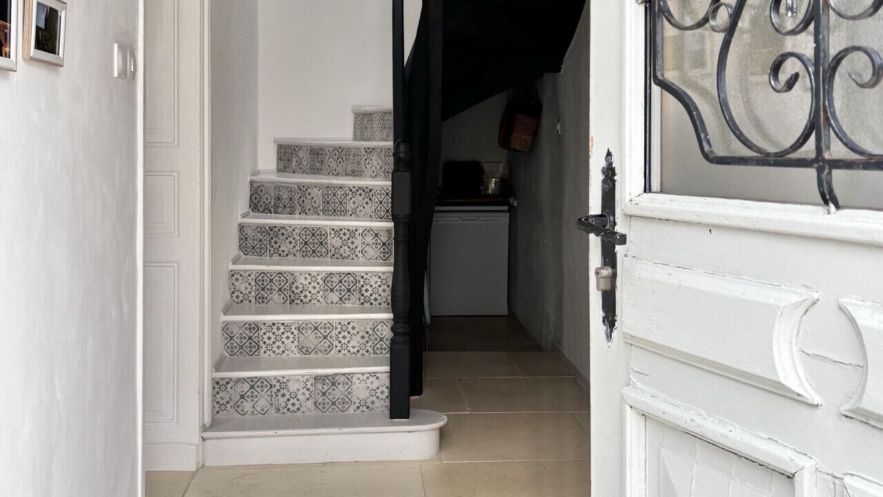 Photo of Others in Raix