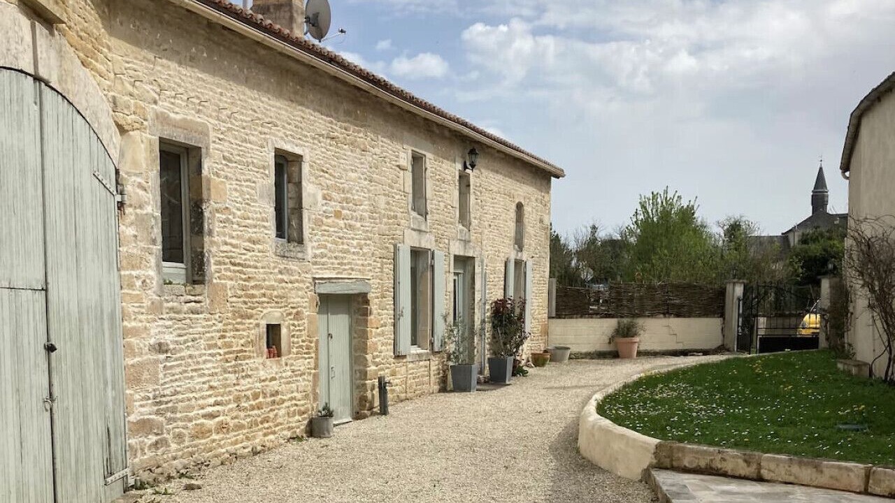 Photo of Outdoor in Raix