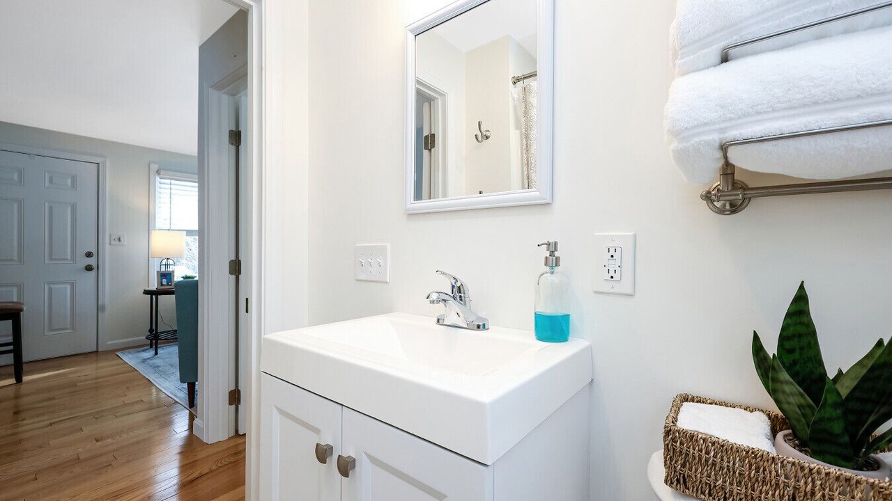 Photo of Bathroom in Kenyon