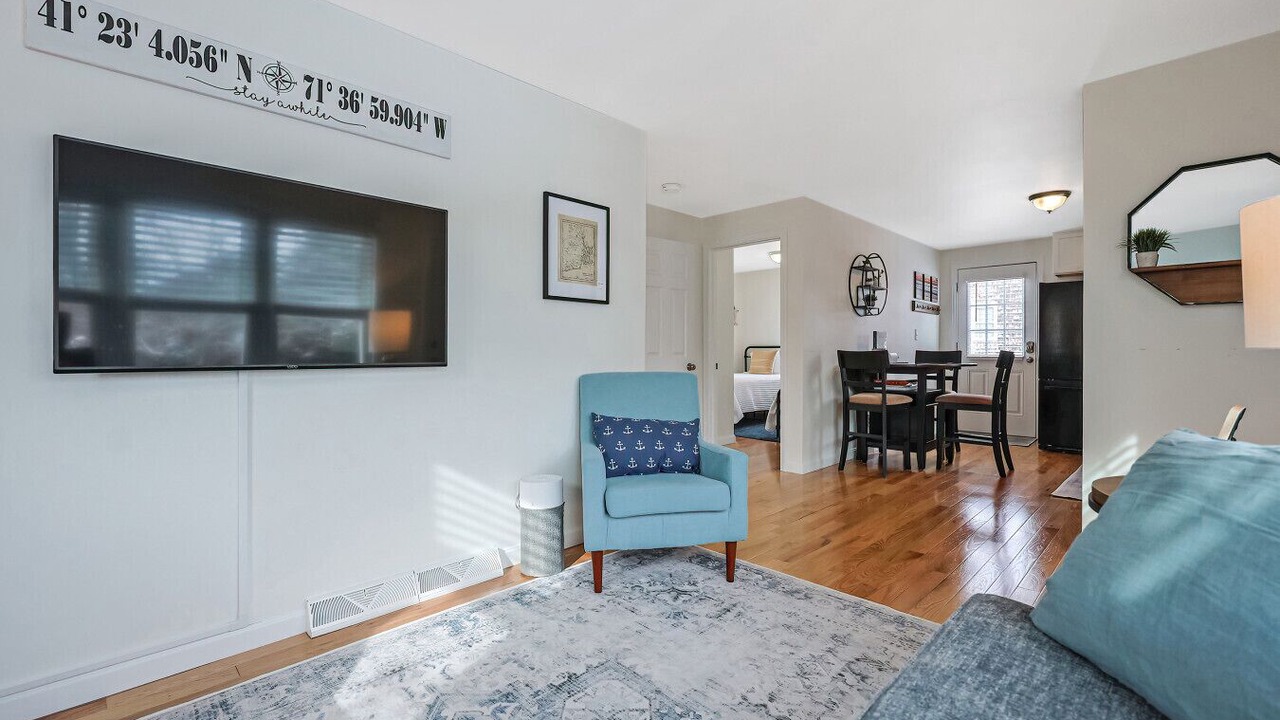 Photo of Livingroom in Kenyon