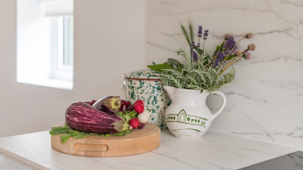 Photo of Others in Sandwich