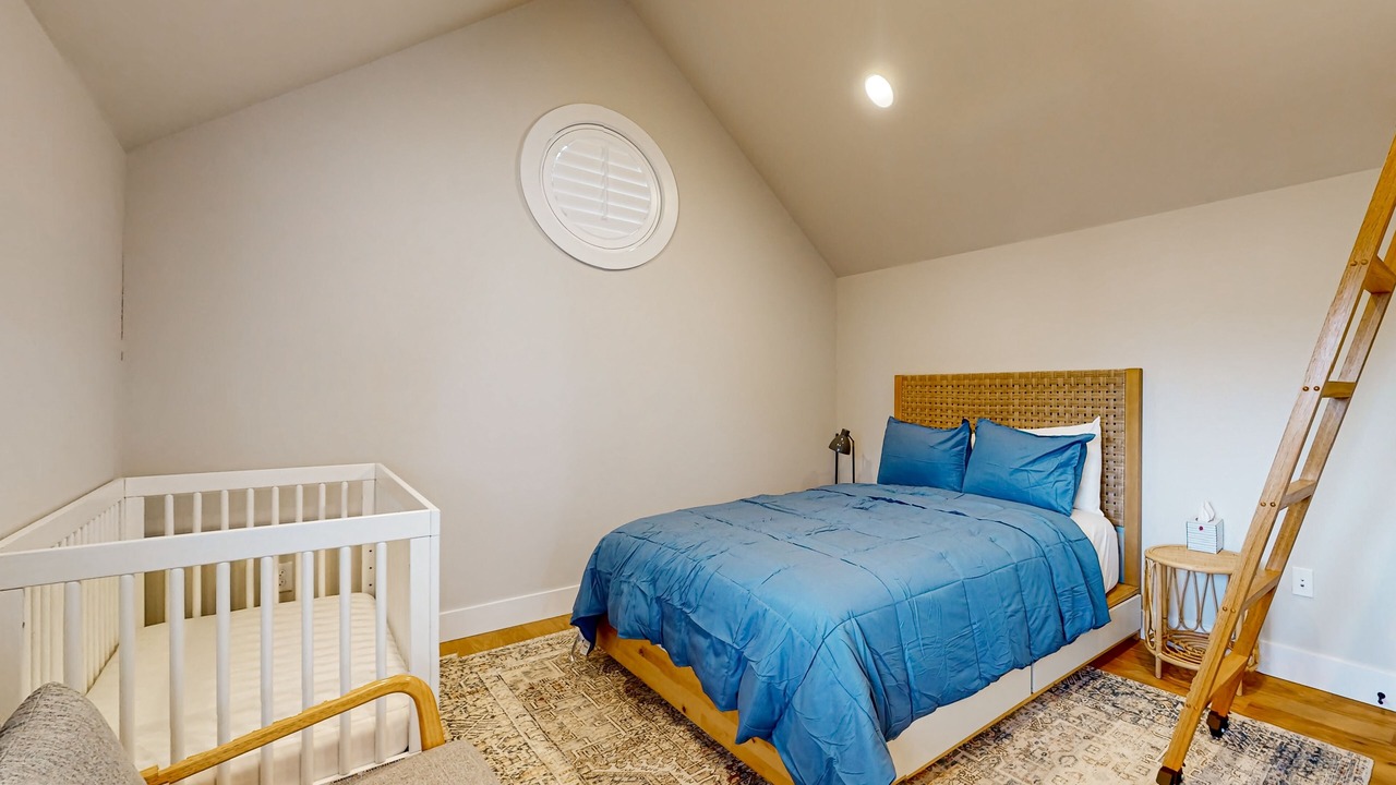 Photo of Bedroom in Langley