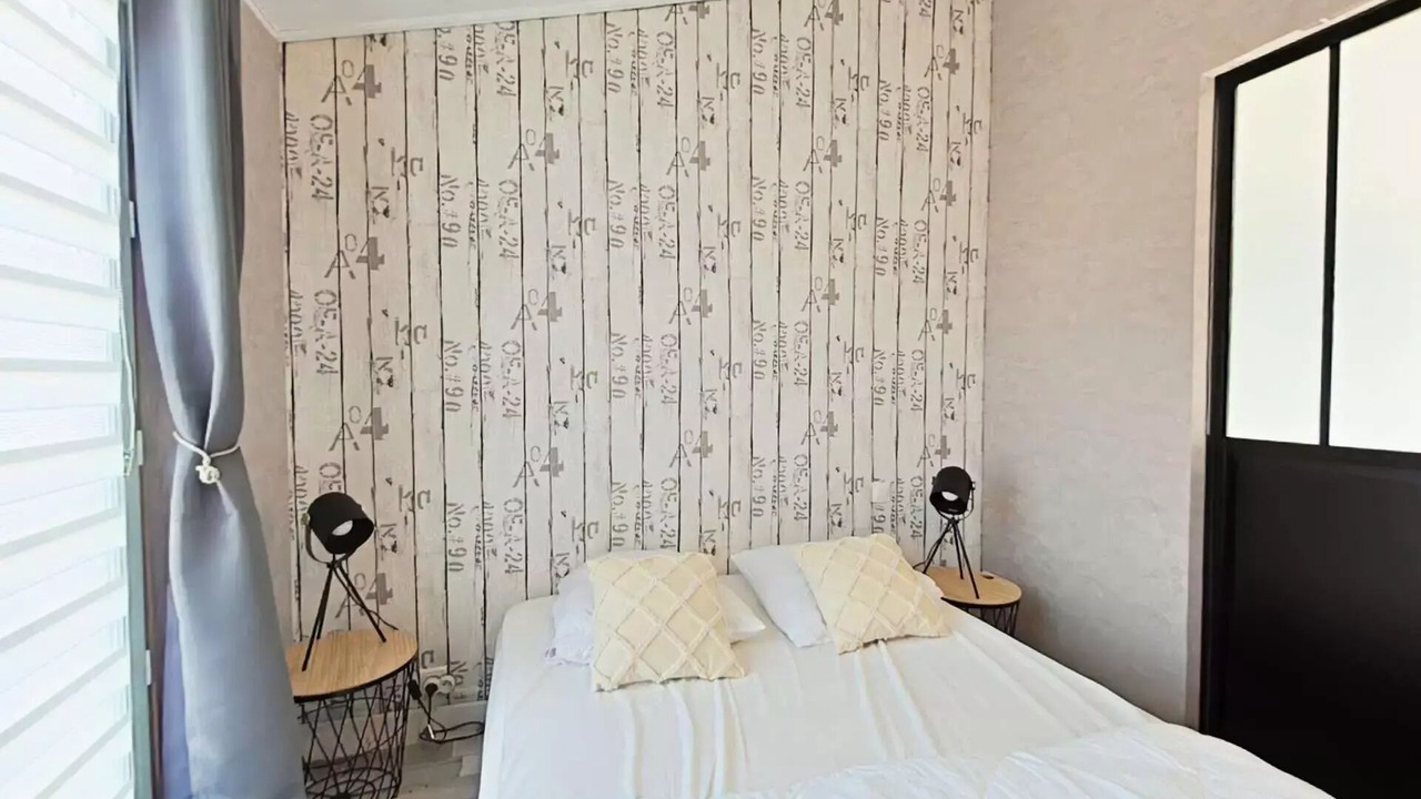 Photo of Bedroom in Brem Sur Mer