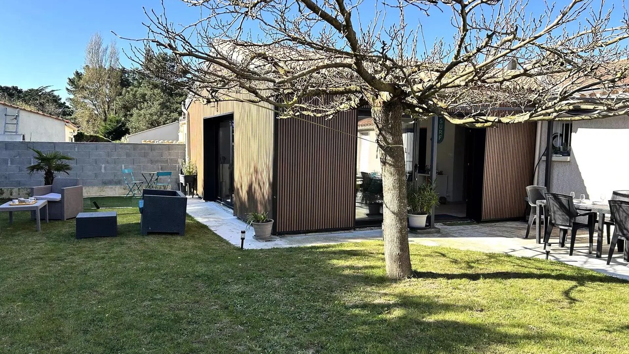Photo of Outdoor in Brem Sur Mer