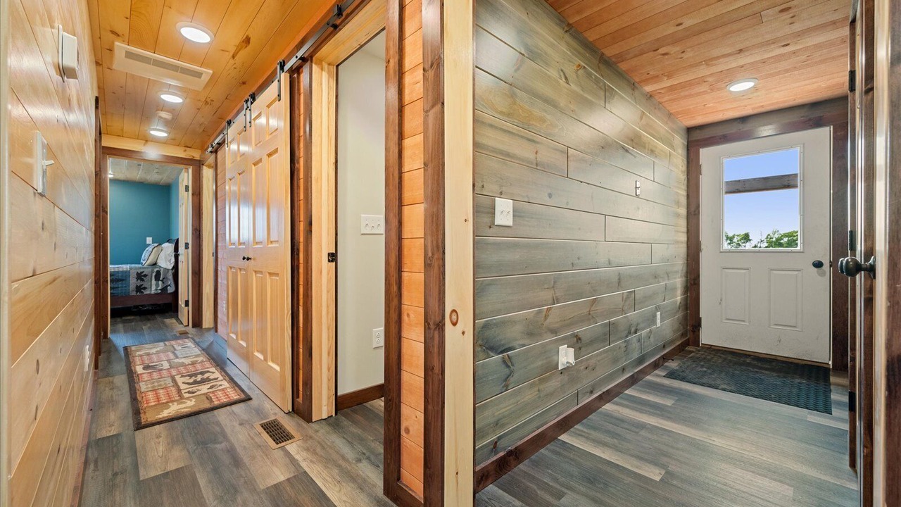 Photo of Others in Mohawk Hill