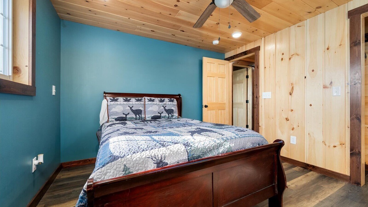 Photo of Bedroom in Mohawk Hill