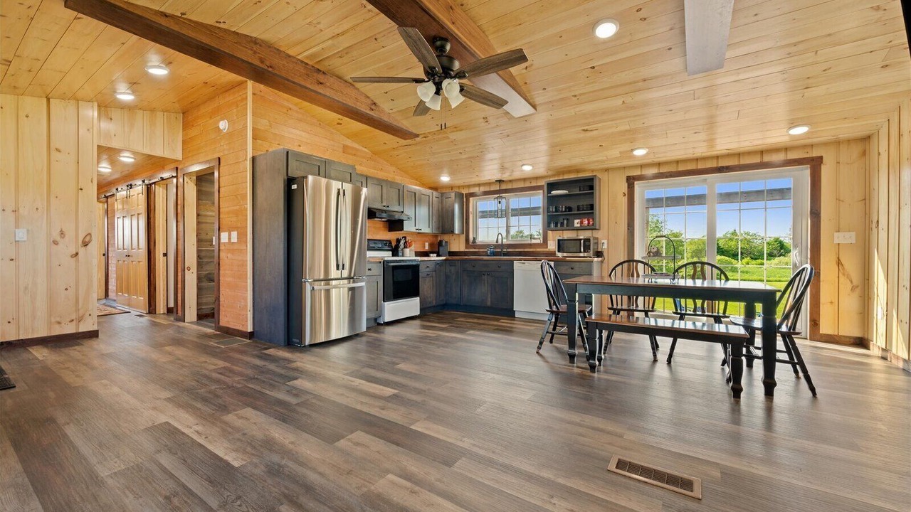 Photo of Kitchen in Mohawk Hill