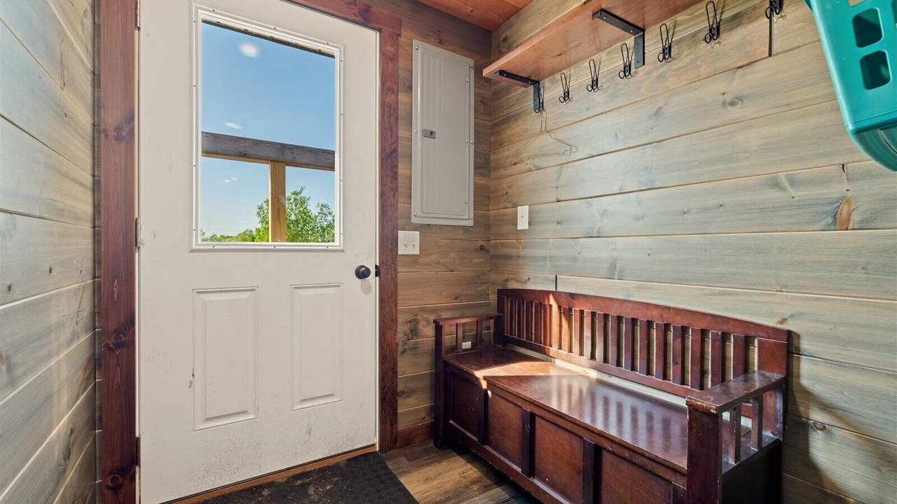 Photo of Others in Mohawk Hill