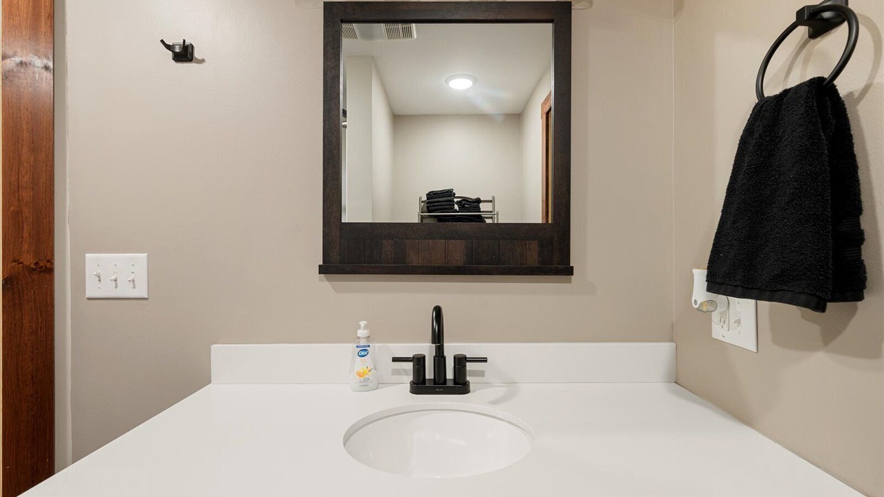 Photo of Bathroom in Mohawk Hill