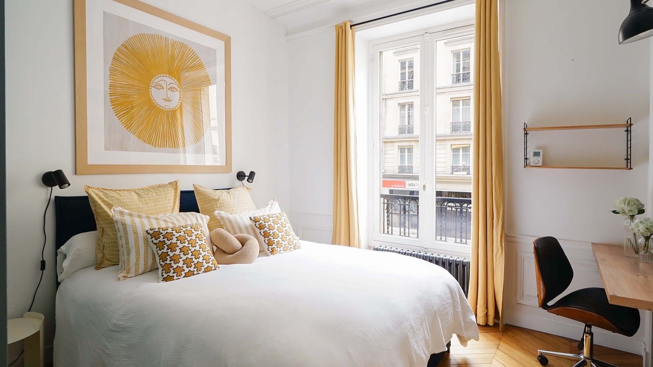 Photo of Bedroom in Val-de-Grace