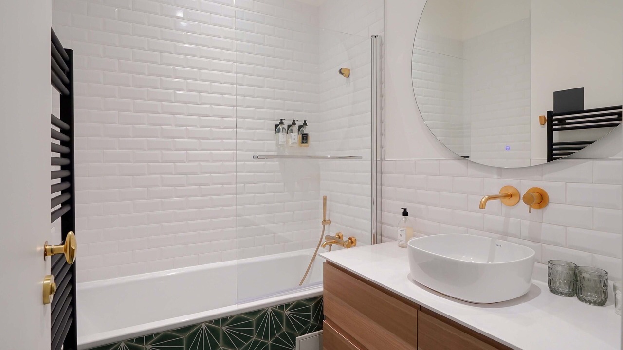 Photo of Bathroom in Val-de-Grace