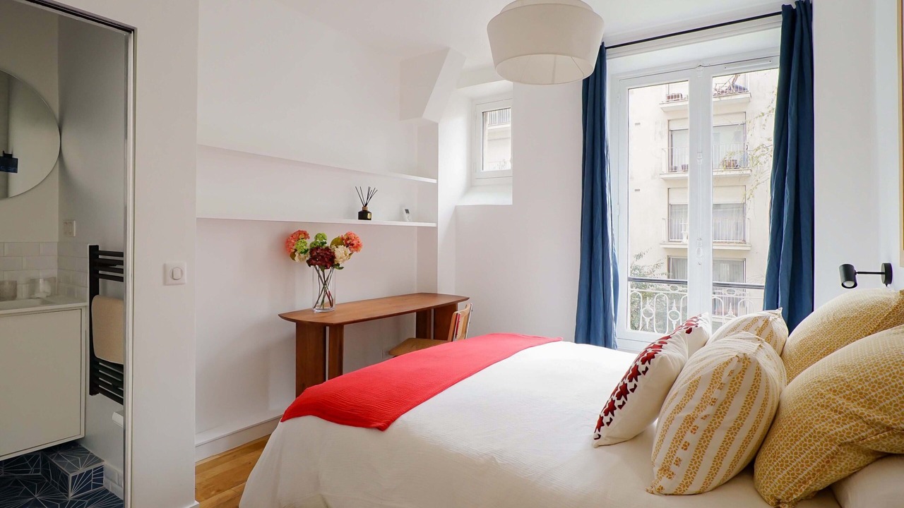 Photo of Bedroom in Val-de-Grace