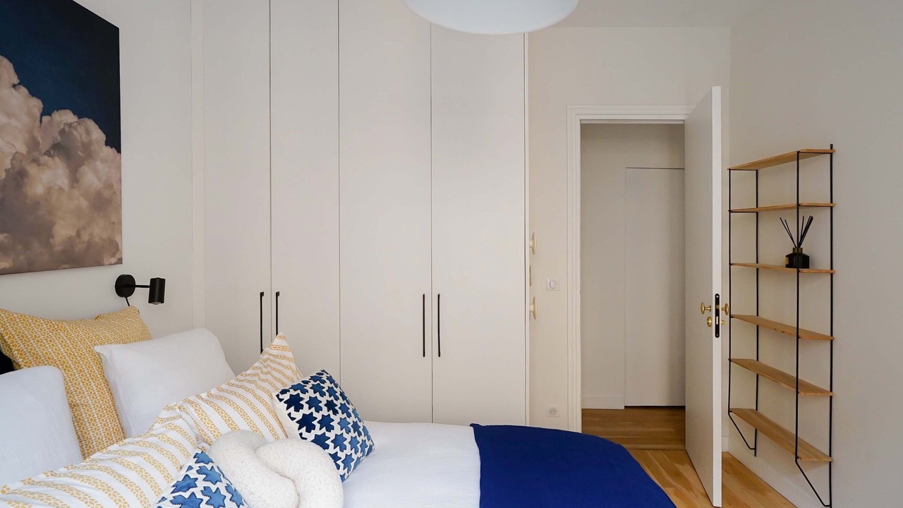Photo of Bedroom in Val-de-Grace