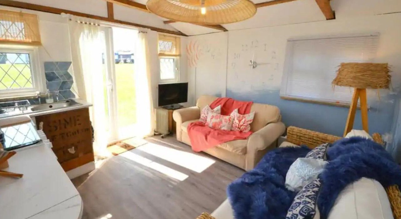 Photo of Livingroom in Warden