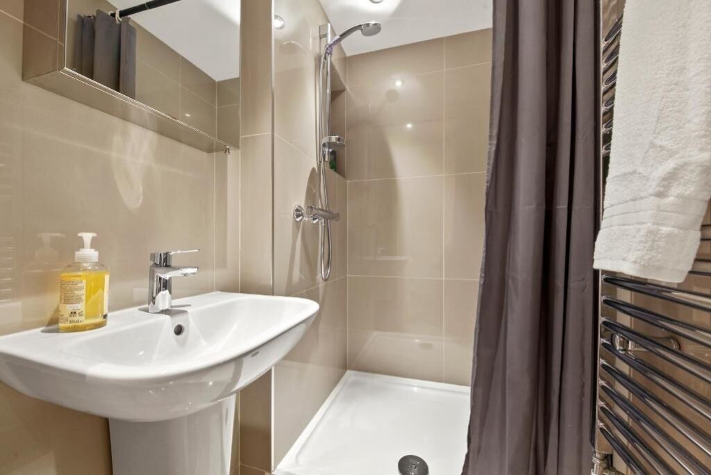 Photo of Bathroom in Somers Town