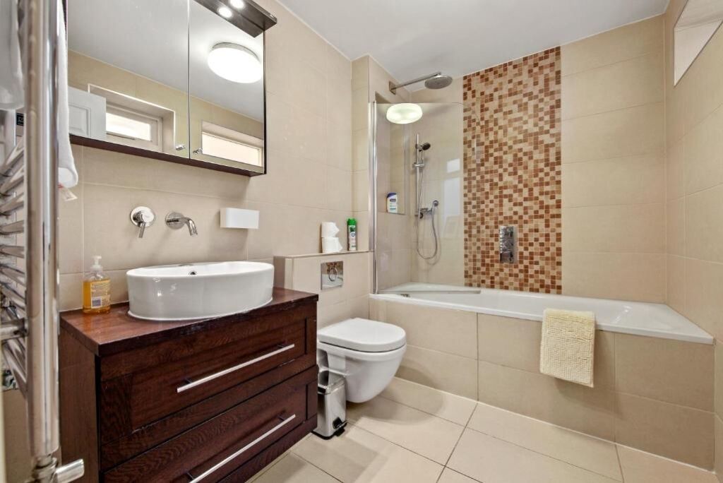 Photo of Bathroom in Somers Town