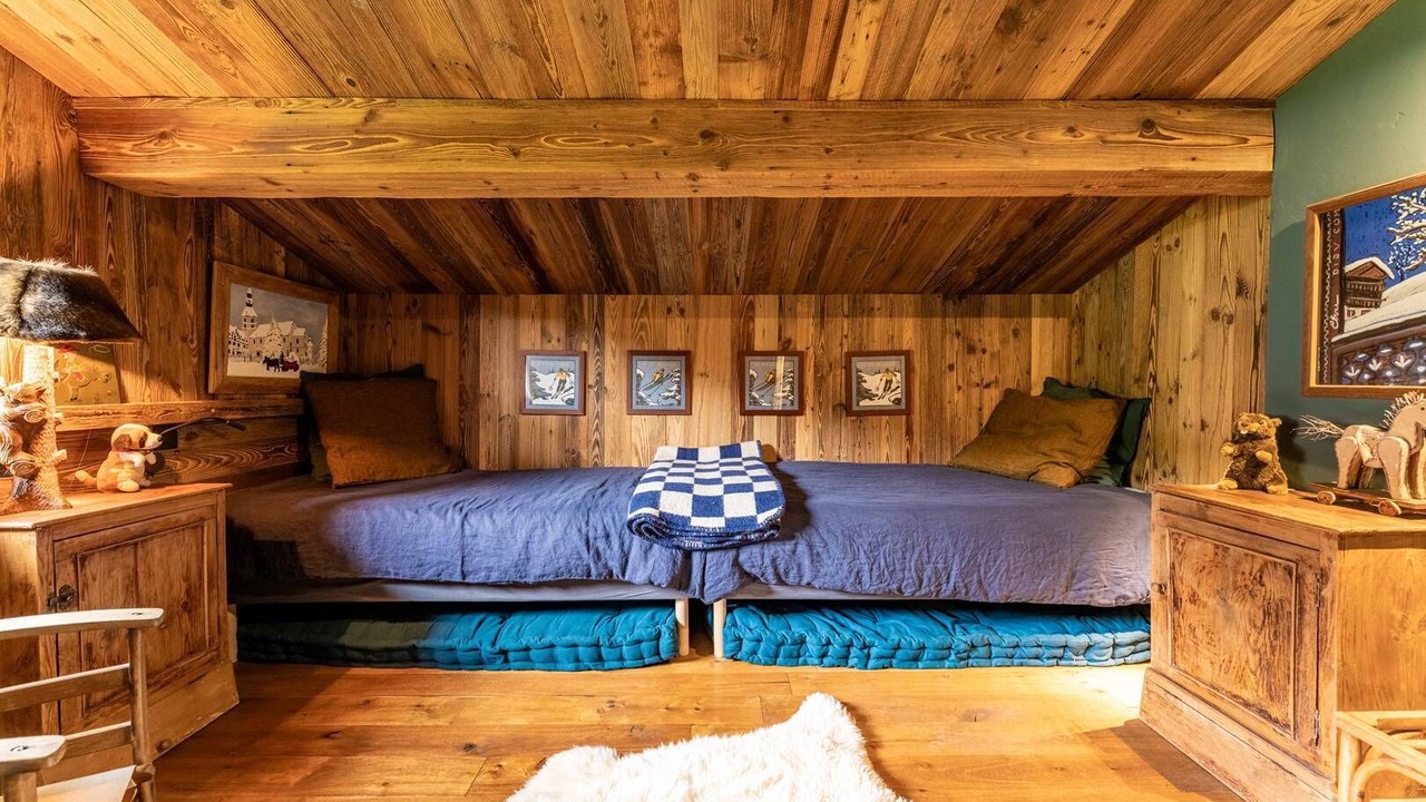 Photo of Bedroom in Demi-Quartier